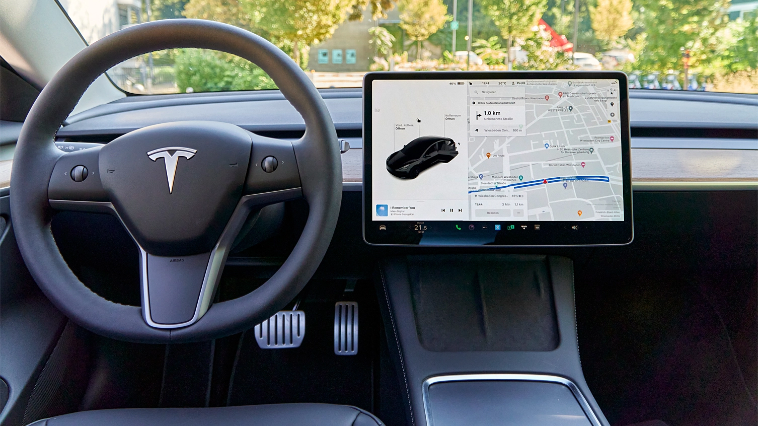 interior2-tesla3-1506px